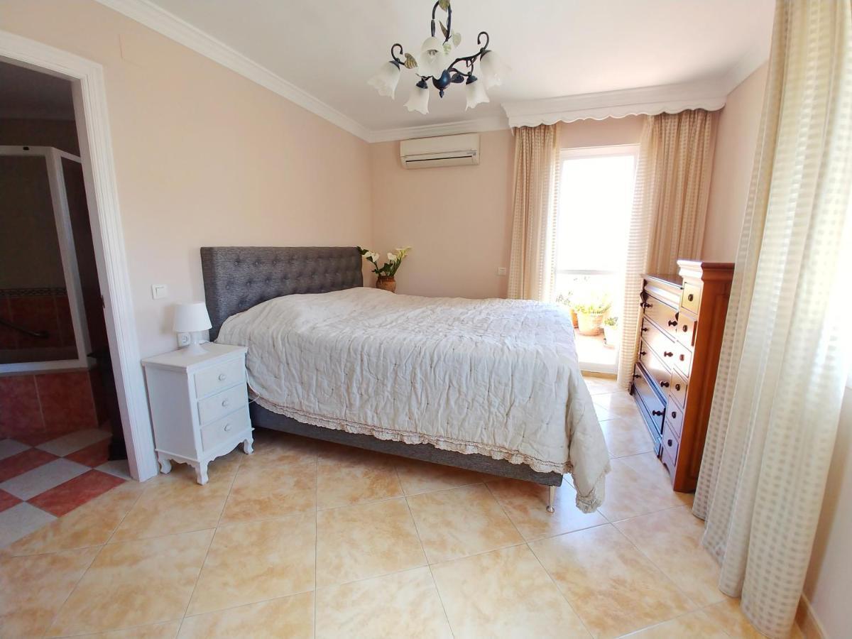 Ferienwohnung Penthouse With Stunning Views Estepona Exterior foto